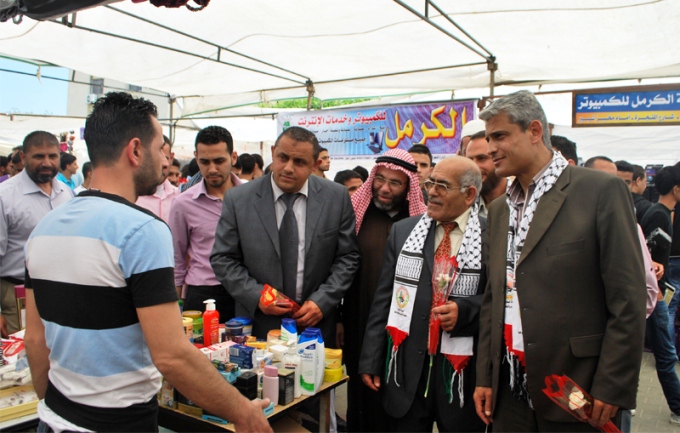 0KhanTechCulturalFair2012May2