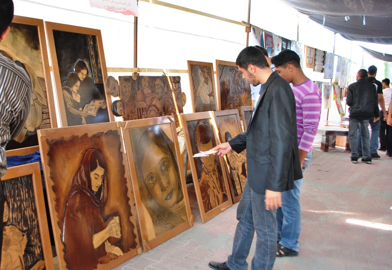 0KhanTechExhibitionPainting2012May1